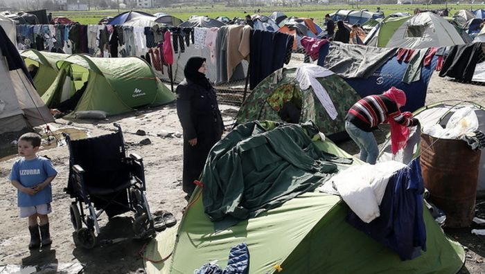 Polizei räumt Flüchtlingscamp