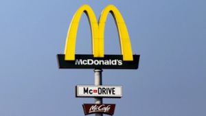 Achtjähriger fährt mit Auto zu McDonalds