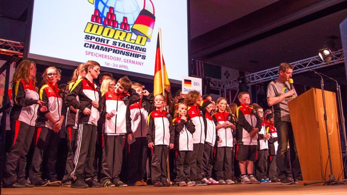 Sport Stacking WM in Speichersdorf startet