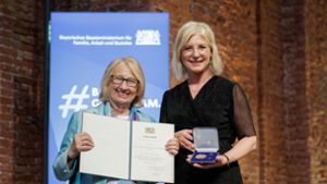 Hohe Auszeichnung: Bayreutherin erhält Staatsmedaille