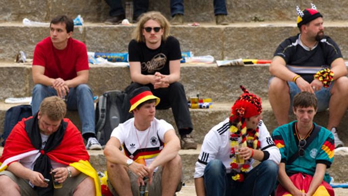 Polizei: Nur rund 150 Fußball-Fans am Hohenzollernring
