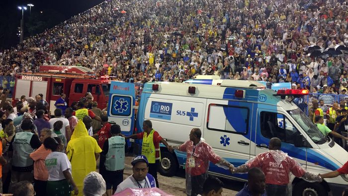 Schwerer Unfall beim Karneval in Rio