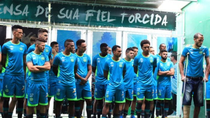 Kolumbianische Mannschaft vor dem Neustart