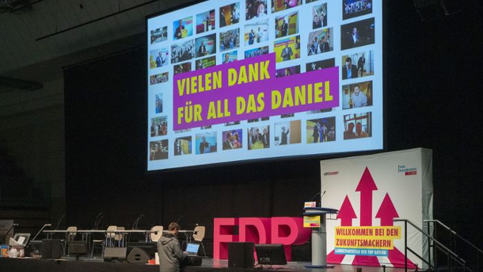Mit Corona als großem Thema: FDP-Landesparteitag in Oberfrankenhalle