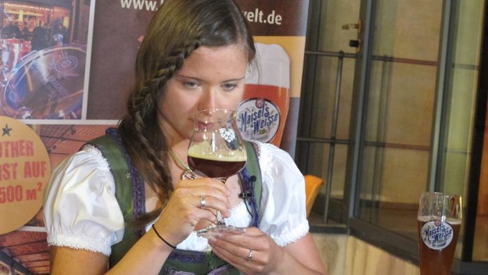 Bayerische Bierkönigin: Bayreutherin vorn