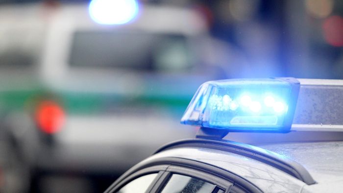 Bayreuth: Taxifahrer baut betrunken Unfall auf A 9 mit Privatauto