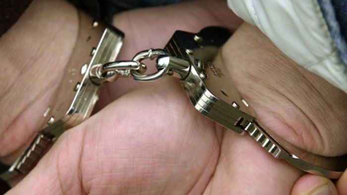 42-Jähriger bedroht Ehefrau in Weiden und wird festgenommen