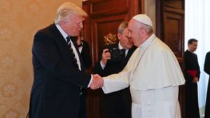 Erster Besuch in Europa: Trump beim Papst
