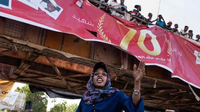 Tausende demonstrieren im Sudan weiter für zivile Regierung