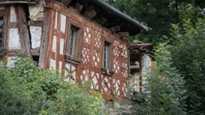 Rödensdorf: Weitere Fassadenteile fallen