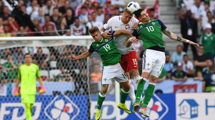 Polen müht sich zum 1:0 gegen Nordirland