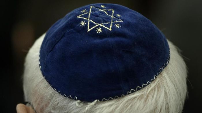 Antisemitismusbeauftragter warnt Juden vor Tragen der Kippa
