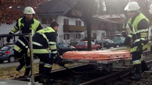 Acht Tote, zahlreiche Verletzte bei Zugunglück