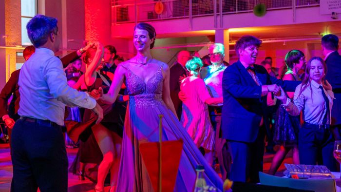 Tanzclub Rot-Gold: Ball in den Mai hat in Bayreuth Tradition