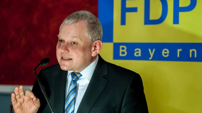 FDP-Mann Thomas Hacker empfiehlt Schavan Rücktritt