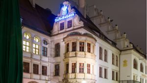 Im Münchner Hofbräuhaus: US-Amerikaner gesteht Maßkrug-Diebstahl vor mehr als 50 Jahren