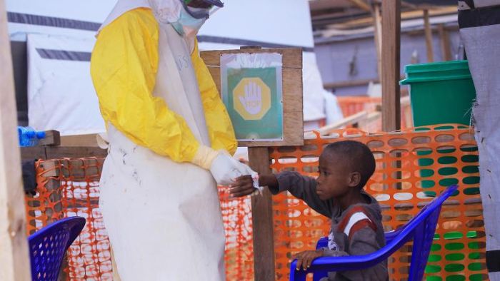 Neue Ebola-Fälle im Kongo - Hilfe aus Deutschland