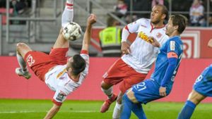 Ellbogen-Tor in Bielefeld - Regensburg dreht Spiel
