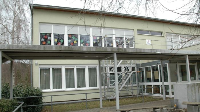 Mistelgau: In der Schule fliegen Bretter von der Decke