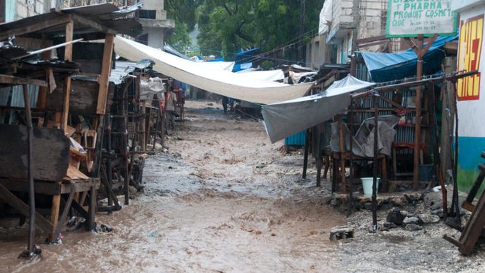 Mehr als 800 Tote nach Hurrikan auf Haiti