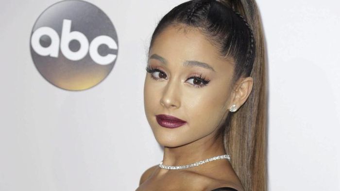 Rechtschreib-Panne: Ariana Grande lässt nachbessern
