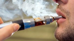 E-Zigaretten: Süße Aromen verführen Jugendliche zum Dampfen