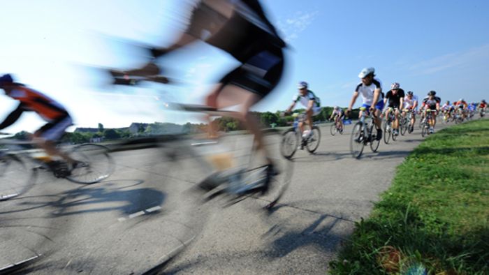 Gerichtsurteil: Rennradfahrer müssen Helm tragen
