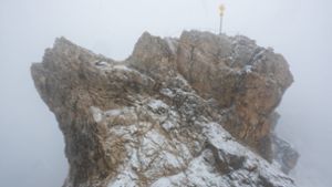 Zugspitz-Gipfelkreuz wird repariert