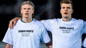 Erling  Haaland und Co. mit Menschenrechts-Shirts