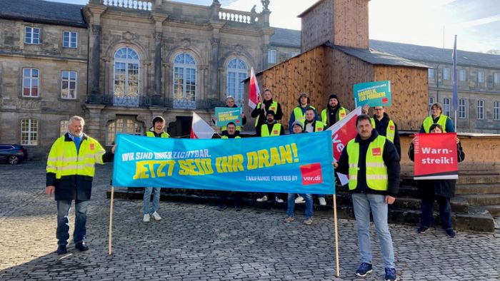 Warnstreiks in Bayreuth und Kundgebung an der Universität