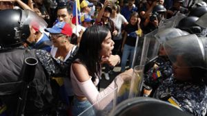 Kräftemessen: Guaidó und Maduro lassen demonstrieren