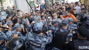 Außenamts-Staatssekretär prangert Polizeigewalt in Moskau an